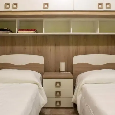 Cozy And Modern In Corvetto * Milan