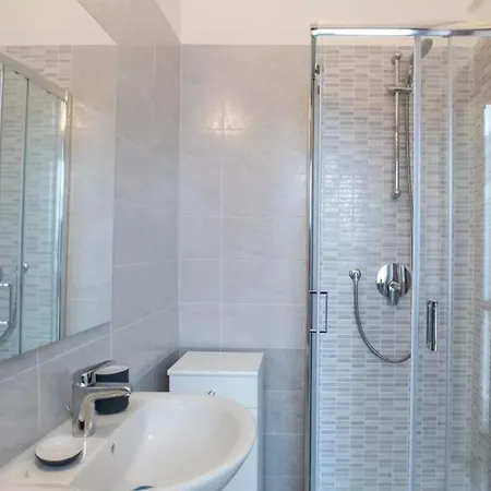 Cozy And Modern In Corvetto Apartment Milan