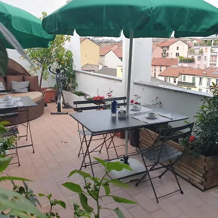 Flowers Pensjonat Mediolan