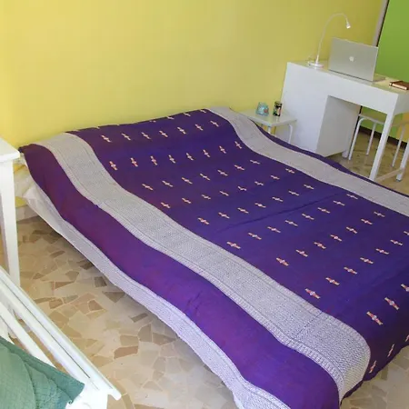 Milano: Accogliente In Zona Comoda *