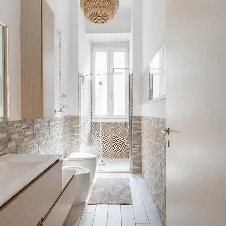 Spacious Retreat Steps From Lambrate Metro- Via Pacini * Milan