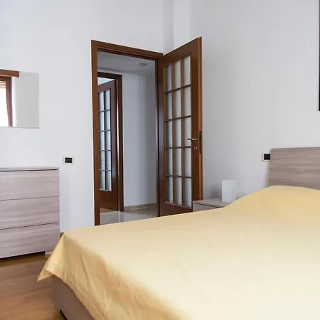 Youhosty - Sacconi 4