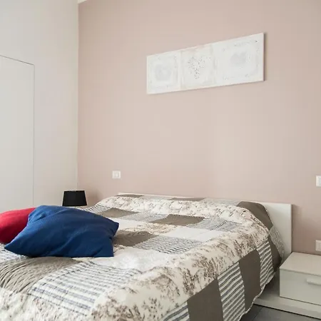 Youhosty - Delle Genziane 7 Milan