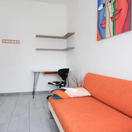 Youhosty - Delle Genziane 7