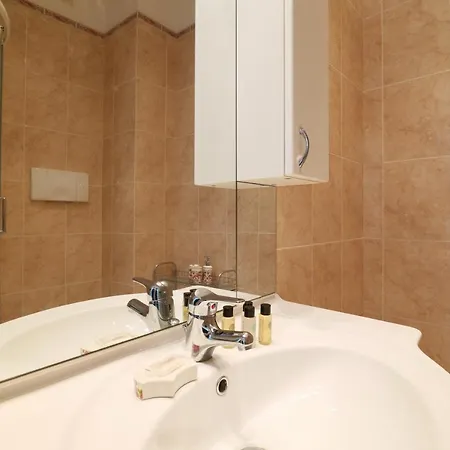 - Duomo Luxury V Апартаменты *