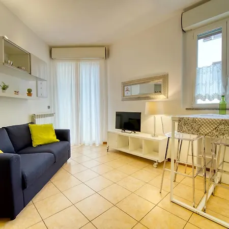 Guesthost - Casa Certosa, Bilocale A Pochi Minuti Da Rho Fiera Milánó