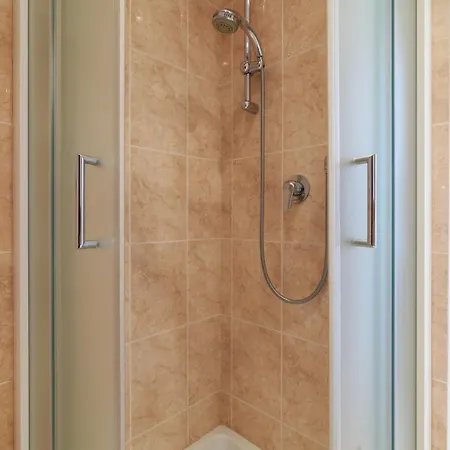 - Duomo Luxury V * ميلان