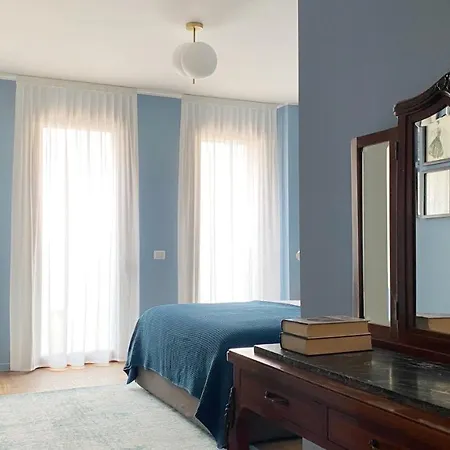 The Wallpaper House Apartment *