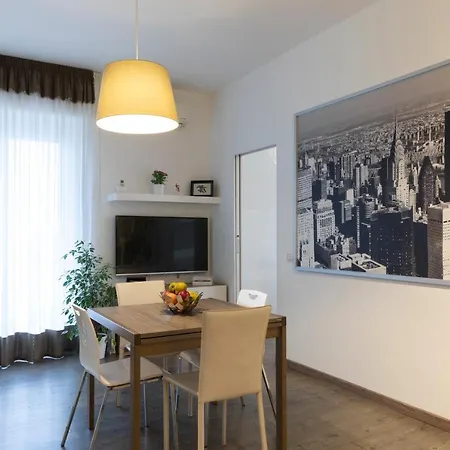 Appartement Seventh Heaven - Arco Della Pace Milaan