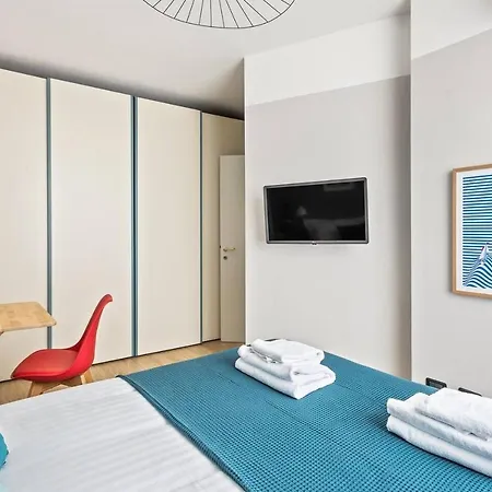 Guesthost - Navigli & Porta Genova M2 Cozy