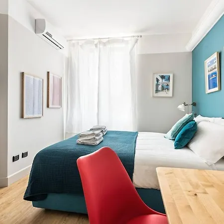 Guesthost - Navigli & Porta Genova M2 Cozy *