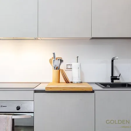Golden Prestige * Milan