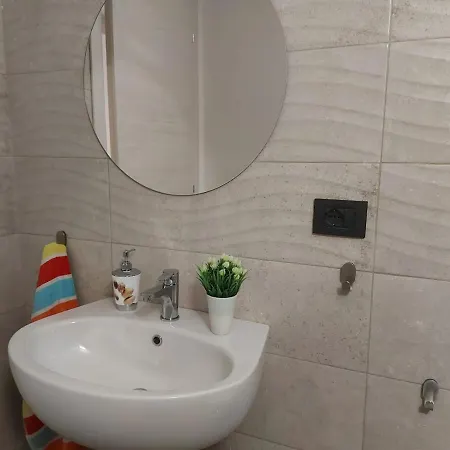 Bnbook-villa Molinari * Milaan