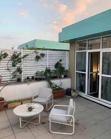 Homestay Head In The Clouds Penthouse_north Of Loreto Milan