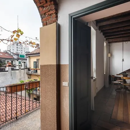 Duplex Incantevole Sui Tetti Nel Cuore Dei Navigli
