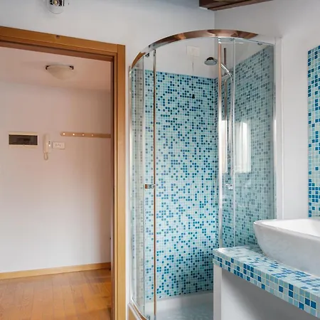 Chic Loft Living In Via Farini Apartamento *