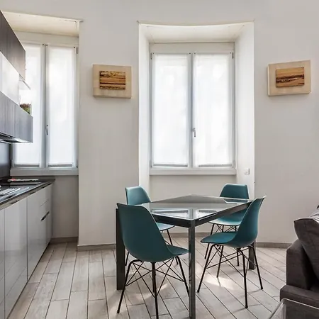 Spacious Retreat Steps From Lambrate Metro- Via Pacini * Milan