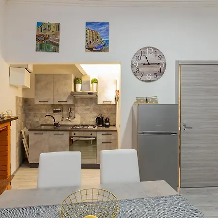 Art Design - Center *