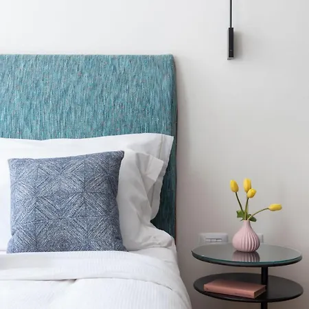 Bmore Apartments Duomo - Luxury Apartments Near Duomo 4* 밀라노