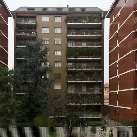 Apartment Altido Lovely Central Studio