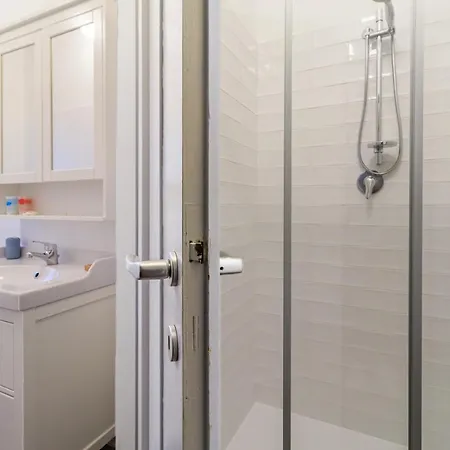 Joivy Sleek Flat With Balcony Near Mudec Museum And Navigli Area Apartamento Milán