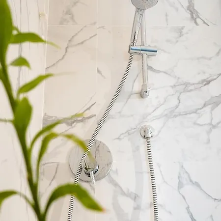 Bob W Ticinese Aparthotel 4*