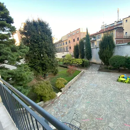 Bob W Ticinese Aparthotel Milan