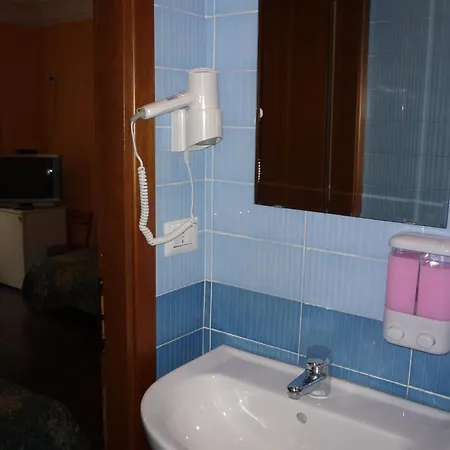 Andronaco Guest house *