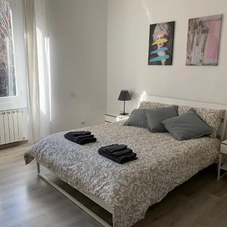 Esclusivo Trilocale Nel Cuore Di Porta Venezia Milão