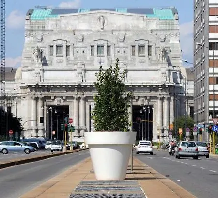 Apartment Stazione Centrale Milan