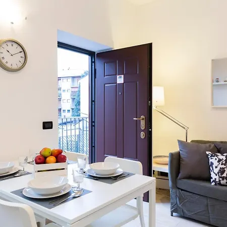 Apartment Affori 4ever - 2 Bedrooms Milan