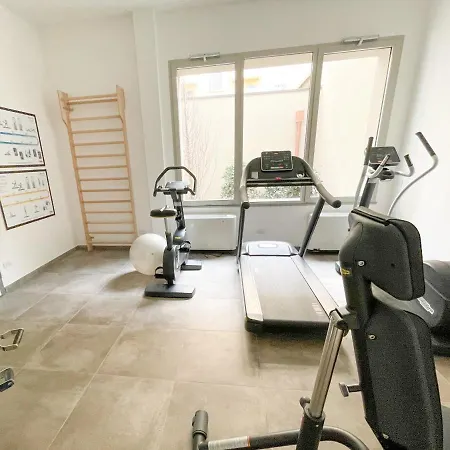 شقة Amazing Brand New 2 Upper Scale With Gym Close To Metro *