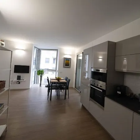 Amazing Brand New 2 Upper Scale With Gym Close To Metro Milán
