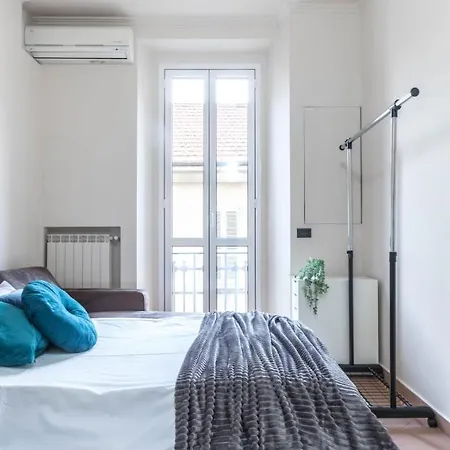 Joivy Elegant 1-br Flat Next To Centrale Μιλάνο