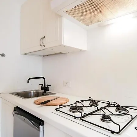 Porta Venezia Halldis Apartment *