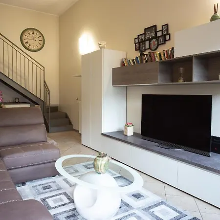 Apartment Splendida Loft Con Terrazza E Netflix Milan