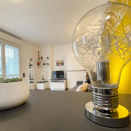 Rentopolis - Palazzo Candiani Apartament