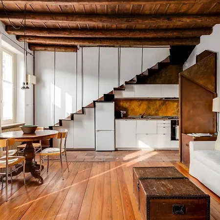 Duplex Incantevole Sui Tetti Nel Cuore Dei Navigli Apartman Milánó