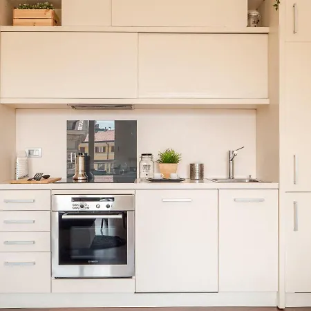 The Rent - Bright Two-bedroom In De Amicis * 米兰