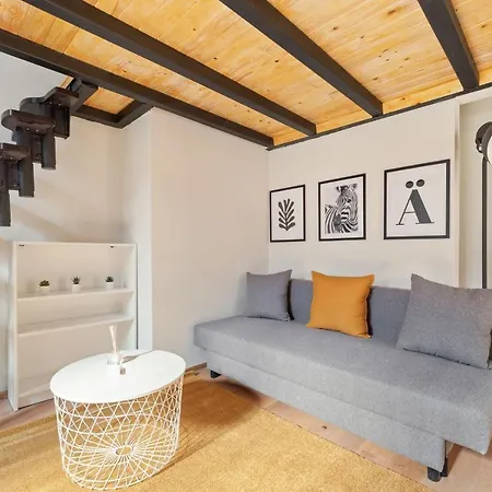 Guesthost - Porta Venezia Modern Loft - The Door * Mailand