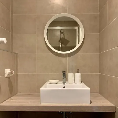 Comfortable In Via Stromboli Apartament *