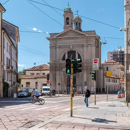 The Rent - Bright Two Near Cattolica Apartment *