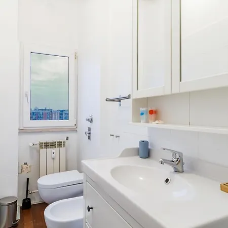 Apartamento Joivy Sleek Flat With Balcony Near Mudec Museum And Navigli Area