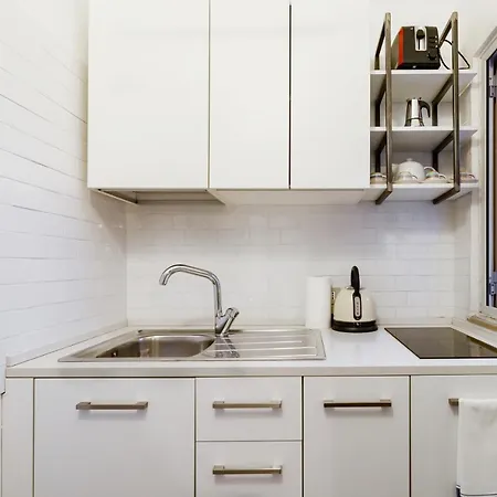 Apartamento Joivy Sleek Flat With Balcony Near Mudec Museum And Navigli Area Milán
