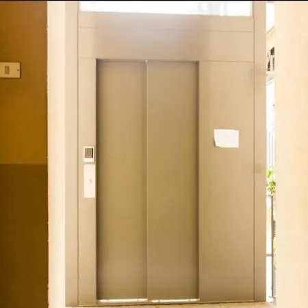 Apartment Kibilu - Via Tortona Milan