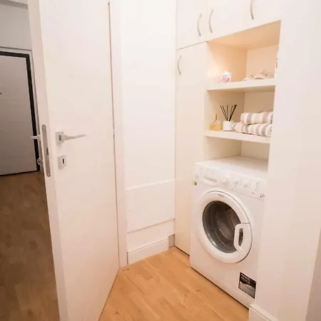 Apartamento Due Passi Da Stazione Coffee + Wifi *