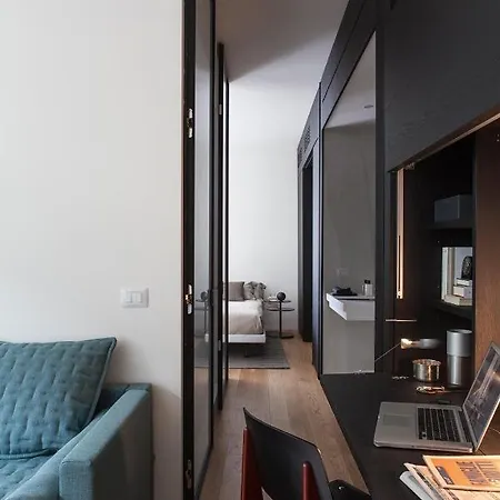 Bmore Apartments Duomo - Luxury Apartments Near Duomo 4*