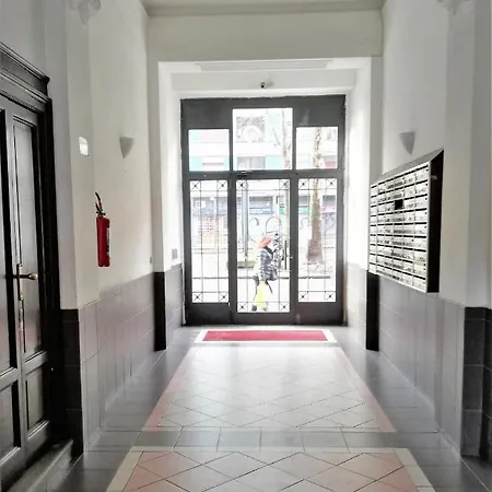 Διαμέρισμα Al 32 *