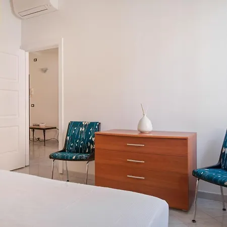 Apartment Stazione Cozy And Functional Flat