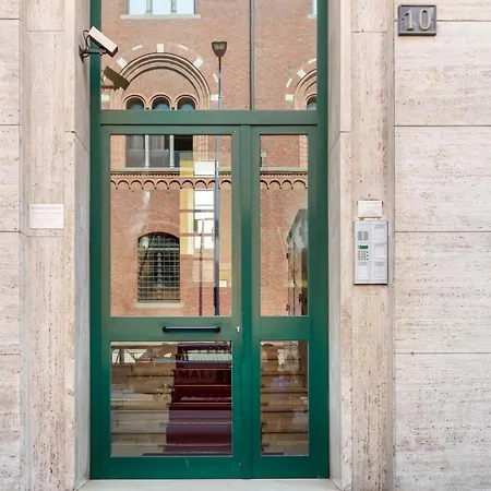 Apartment Stazione Cozy And Functional Flat Milan